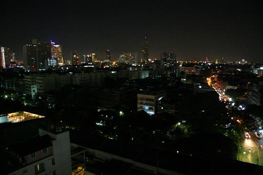 1040 Chiangmai-Bangkok-afscheid Bas en Yee.jpg